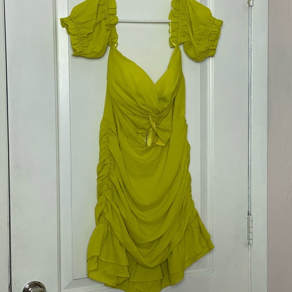 MISSLOLA | Chartreuse Ruffled Mini Dress - Picture 3 of 6